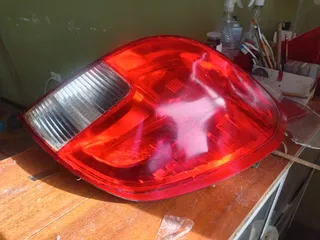 Stop reconstruido con acabado profesional - reparación de farolas en Sogamoso, Boyacá